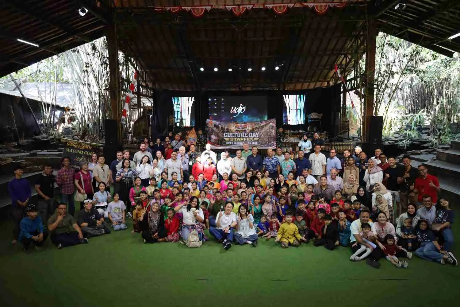 Culture Day SGS 2026 Perkuat Diplomasi Budaya di Saung Angklung Udjo