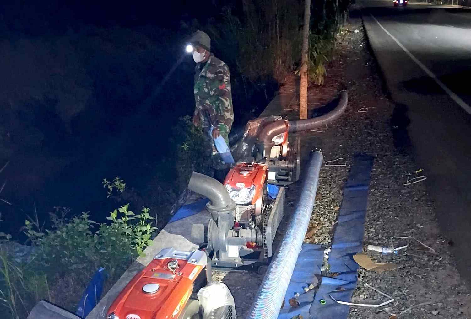 Lanud Sjamsudin Noor Rawat Pompa Embung Jokowi Hadapi Karhutla