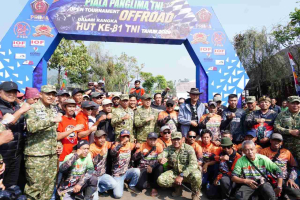 Panglima TNI Tinjau Bakti Sosial dan Off Road HUT Ke-81 di Ciwidey