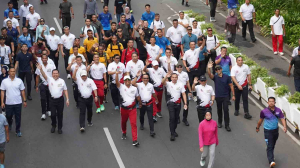 Ribuan Peserta Meriahkan Fun Walk HUT ke-81 TNI Menuju Monas