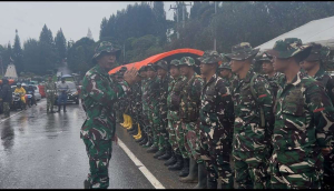 TNI Gerak Cepat Tangani Dampak Banjir Bandang di Kabupaten Solok