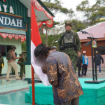 Empat Anggota OPM Serahkan Senjata di Puncak Jaya