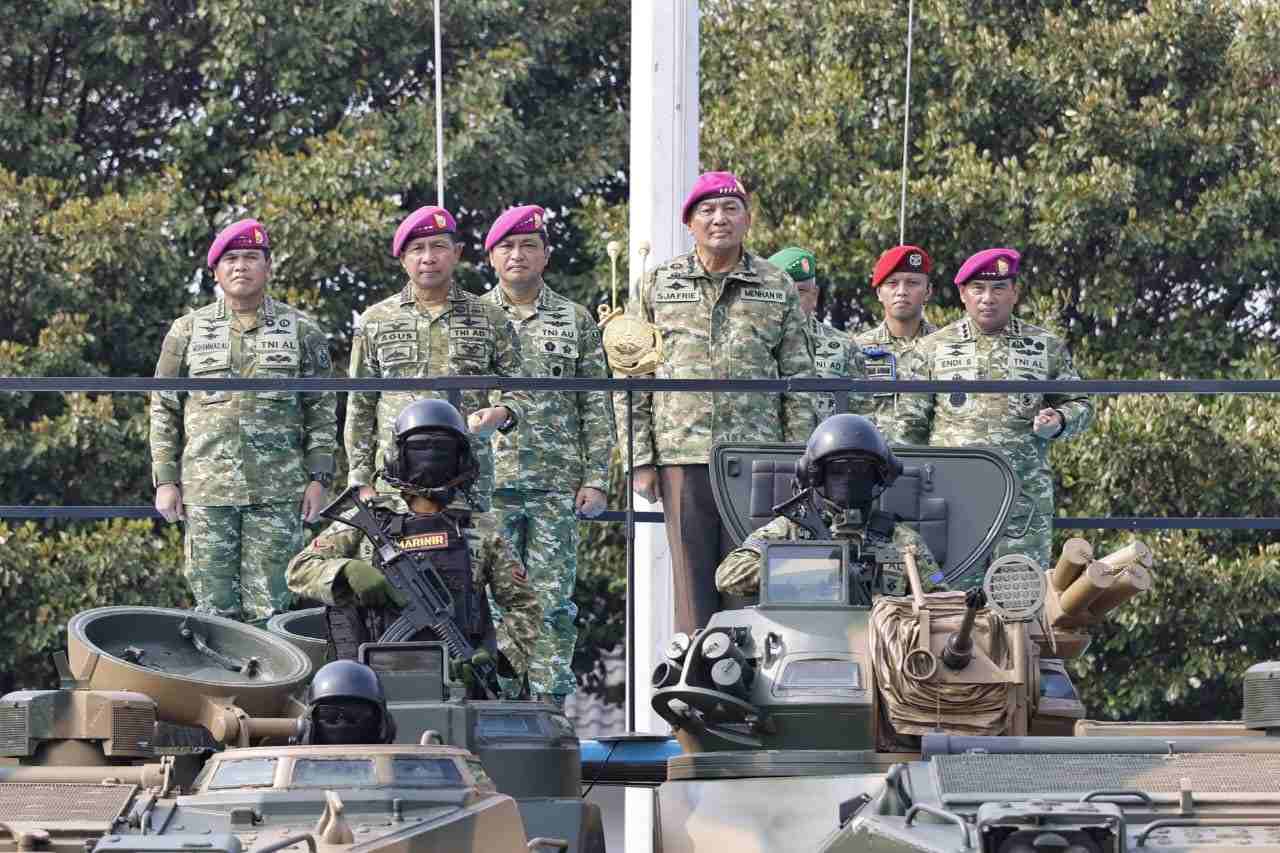 Panglima TNI Serahkan 12 Ranpur AAV M-35 untuk Perkuat Marinir 1 Panglima TNI Serahkan 12 Ranpur AAV M-35 untuk Perkuat Marinir