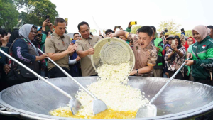 Panglima TNI Hadiri Hit & Eat Kodam Jaya, Perkuat Kebersamaan