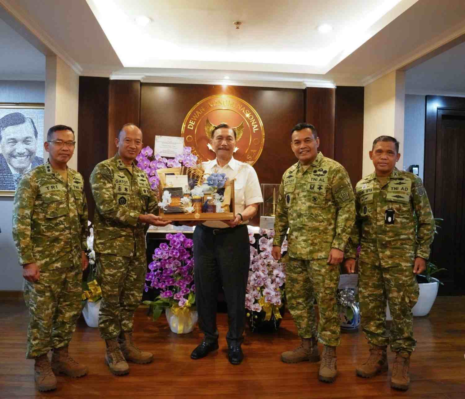 Luhut Pandjaitan Tekankan Keteladanan dan Loyalitas Prajurit TNI