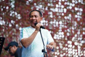 Olahraga Bersama, Panglima TNI Perkuat Kebersamaan dengan Prajurit Mabes