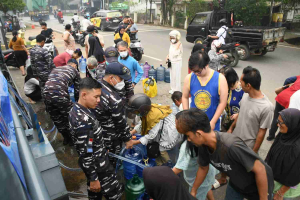 Kodaeral XII Salurkan 368.000 Liter Air Bersih untuk Warga Terdampak Karhutla