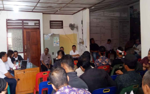 Laporan Dugaan Penyalahgunaan Dana Desa Dipertanyakan, Massa Datangi Inspektorat Nias Selatan