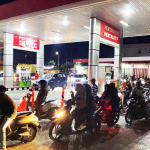 Harga BBM, Stok, Antrean, dan Dampaknya bagi Masyarakat
