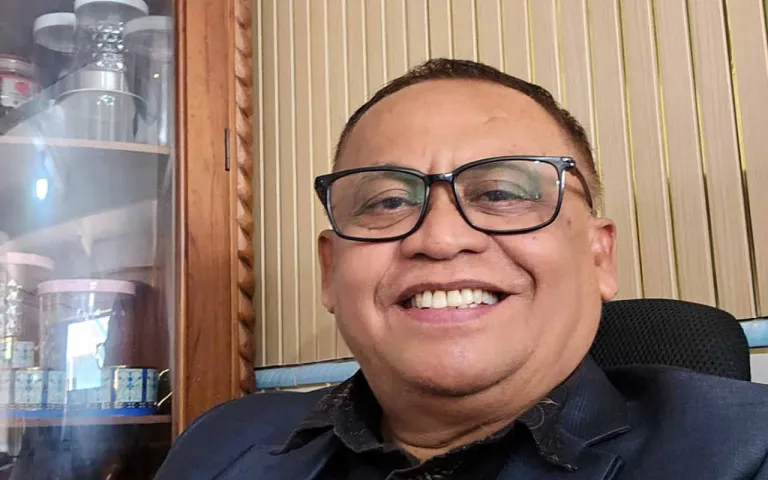 Ketua Umum Laskar Anti Korupsi Indonesia (LAKI) Burhanudin Abdullah S.H.,