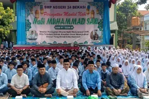 SMPN 24 Kota Bekasi menggelar peringatan Maulid Nabi Muhammad SAW 1448 H