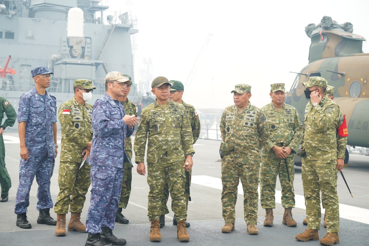 Panglima TNI Tinjau JS Kunisaki untuk Perkuat Penanganan Karhutla