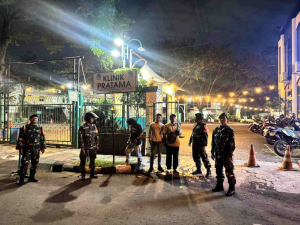 Koramil Pondok Aren Sisir Wilayah Lewat Patroli Kendaraan dan Jalan Kaki
