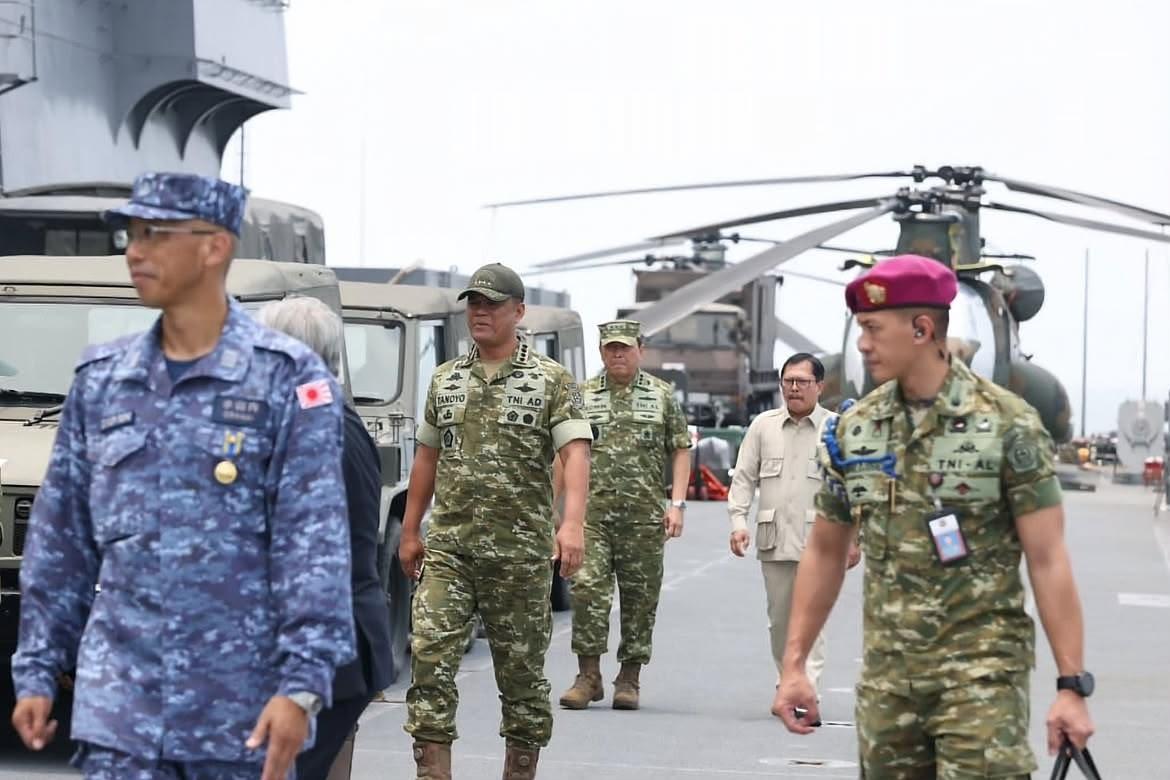 361 Personel JMSDF Terima Satyalancana Dharma Samudera atas Dukungan Tangani Karhutla