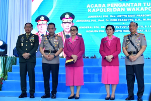 Panglima TNI Hadiri Pisah Sambut Kapolri di Mabes Polri