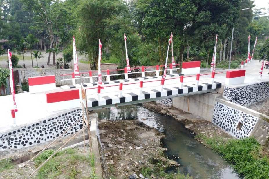 Kodim 1710/Mimika Rampungkan 10 Jembatan Beton Garuda Merah Putih
