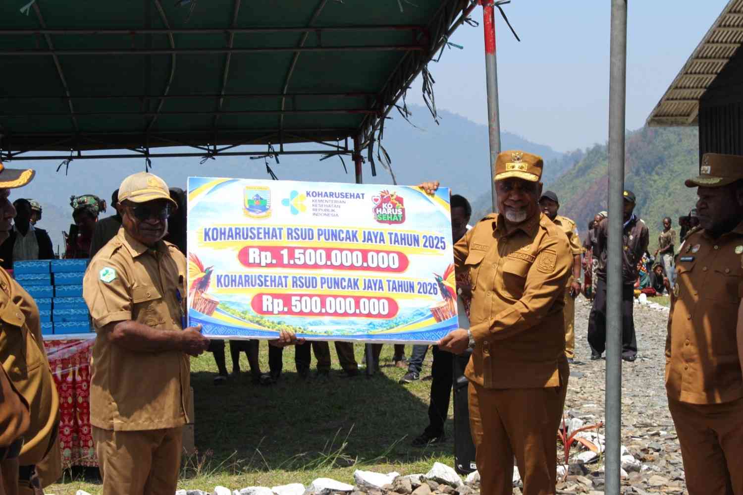 Wagub Papua Tengah Tinjau Sekolah di Puncak Jaya, Kodim dan Polri Kawal Kunjungan