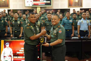 Wapang TNI Tandyo Budi Tekankan Militansi dan Integritas kepada Pasis Seskoad
