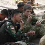 TNI–ADF Asah Kemampuan Bertahan Hidup di Alam Liar