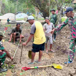 Satgas TMMD ke-130 Bangun Rumah Warga Kampung Yamboi Bersama Masyarakat