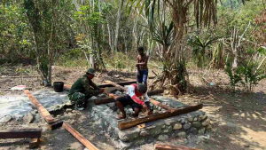 Satgas TMMD ke-130 Bangun MCK untuk Warga Kampung Yamboi