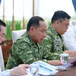 Panglima TNI Hadiri Ratas Karhutla, Prabowo Perintahkan Penguatan Operasi Udara