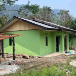 Satgas TMMD ke-130 Percantik Rumah Warga Oransbari, Mansel