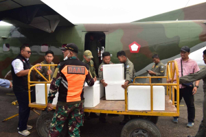 TNI Kerahkan Dua Pesawat C-212 untuk Atasi Gangguan Asap Karhutla di Palembang
