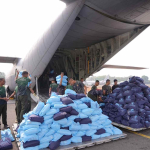 TNI Salurkan 20 Ton Garam Semai dan 600 Kg Dry Ice untuk Tekan Karhutla