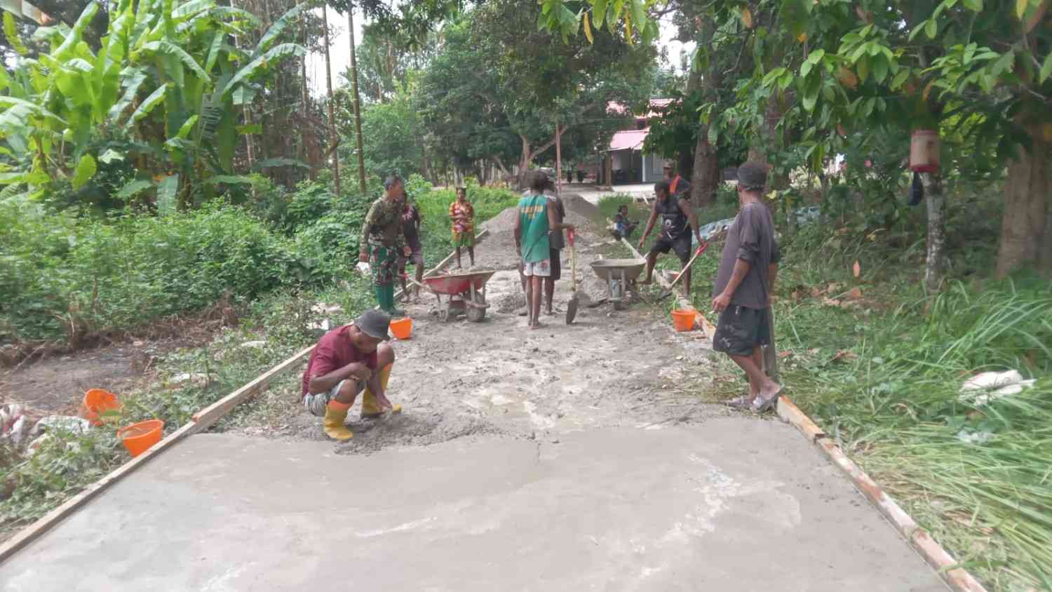 Jalan Beton TMMD ke-130 di Kampung Yamboi Rampung, Apa Manfaatnya? 1 Jalan Beton TMMD ke-130 di Kampung Yamboi Rampung, Apa Manfaatnya?