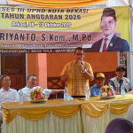 Jalan Rusak dan Tangga Sekolah Retak, Warga Aren Jaya Tagih Pemkot Bekasi