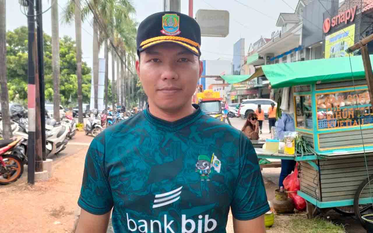 Reklame Dipasang, Aturan Dilanggar? Pemkot Bekasi Lakukan Penertiban di Kemang Pratama